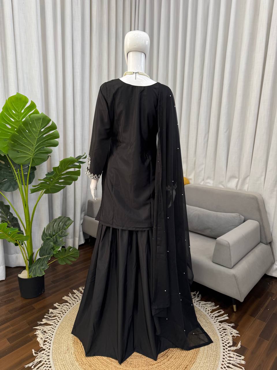 Heavy Natural Crep Designer Ladies Palazzo Suit, 3-Piece Set